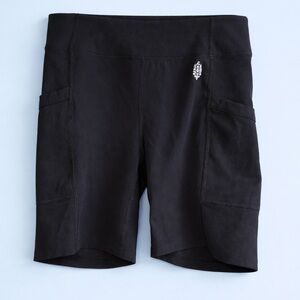 FREE PEOPLE MOVEMENT Women’s Black Performance Biker Shorts with Pockets